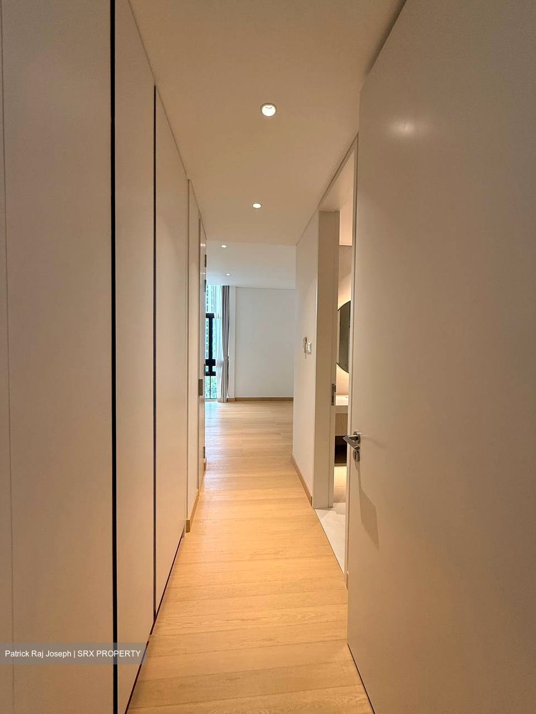 The Colonnade (D10), Condominium #539337701
